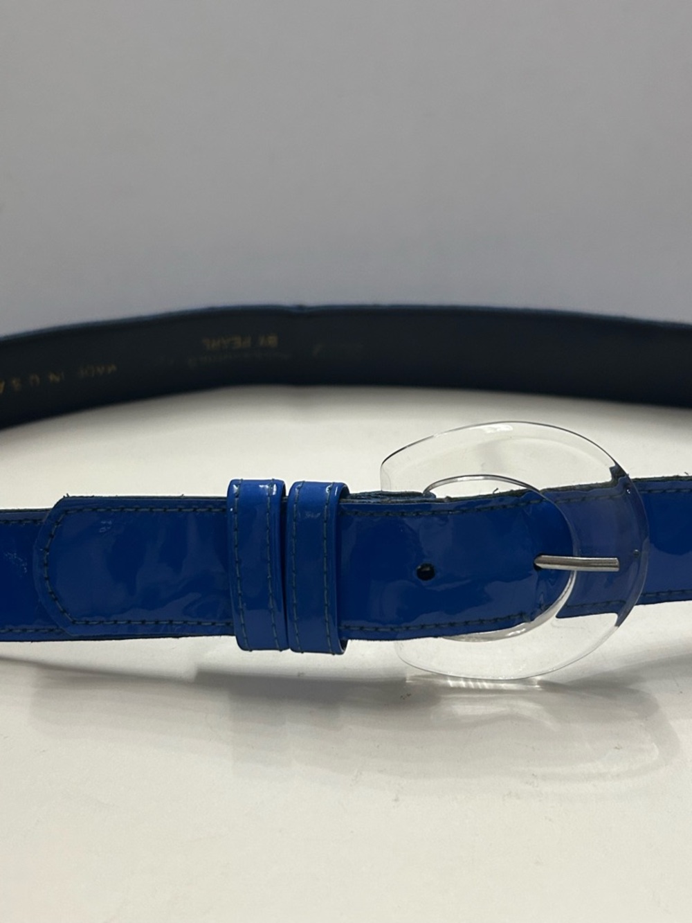 Vintage Accessories By Pearl Blue Vinyl Belt Acrylic Buckle Made In USA M - Picture 4 of 9